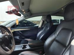 تسلا موديل 3